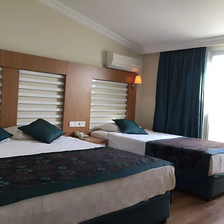 Hotel Maya World 4*